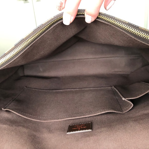 Louis Vuitton Brooklyn GM Damier Messenger Bag - Picture 9 of 10